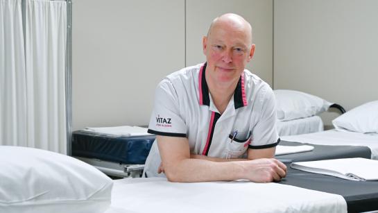 Logistiek assistent Dirk Daeleman van het mortuarium