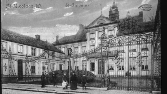 Sint antonius gesticht kasteel moeland 1890-1920 (foto: beeldbank Sint-Niklaas)