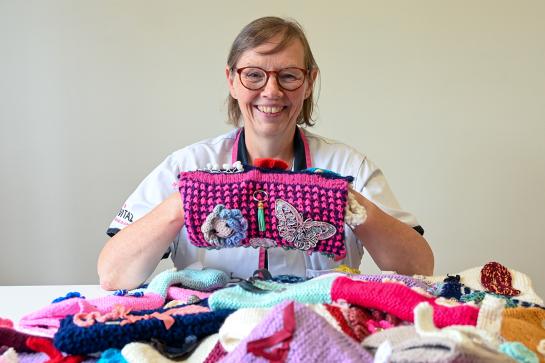 Verpleegkundige Annick Demey GST met snoezelmof
